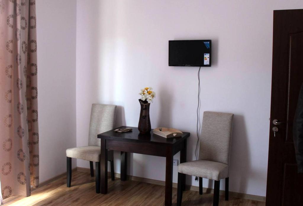 Pensiunea Catalina Moldova Sulita Ngoại thất bức ảnh